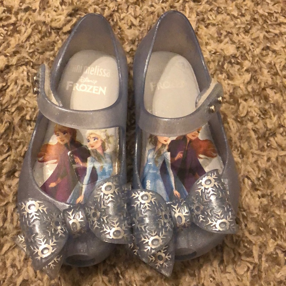 Mini Melissa Frozen, size 7
